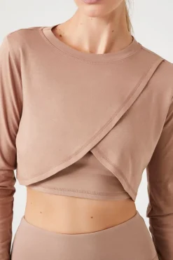 Active Tulip Long-Sleeve Crop Top