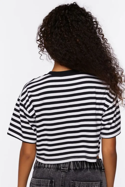 Beetlejuice Graphic Cropped Tee