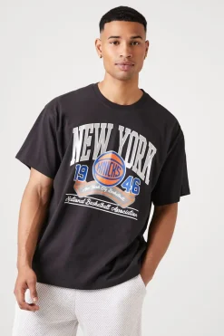 New York Knicks Graphic Tee